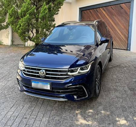 VOLKSWAGEN TIGUAN 2.0 300 TSI GASOLINA ALLSPACE R-LINE AUTOMÁTICO